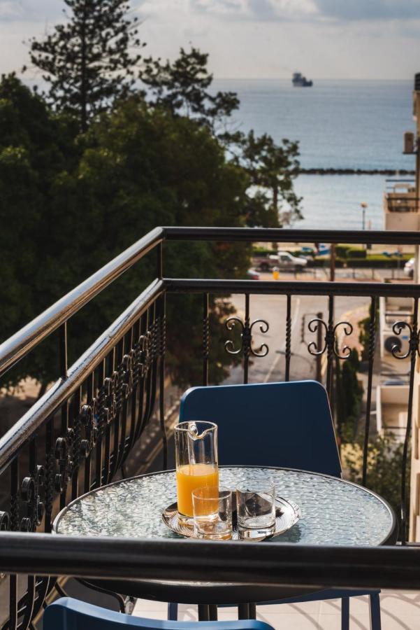 Chrielka Hotel Limassol Exterior foto